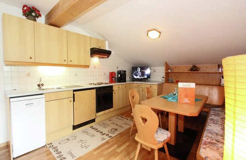 Finkenberg Apartment | Cozy Apartment in Finkenberg Steps from Ski Lift