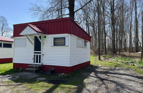 Westford Cabin | Quaint Cabin #1 at Pymatuning Lake - Guest Rated 10/10