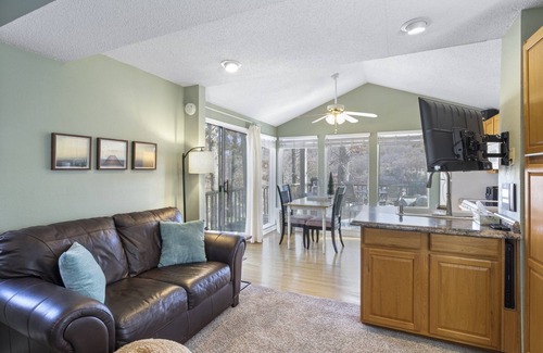 Sunrise Beach Cabin | Cozy Cabin with Hot Tub & Lake Views - Guest Rated 9.6