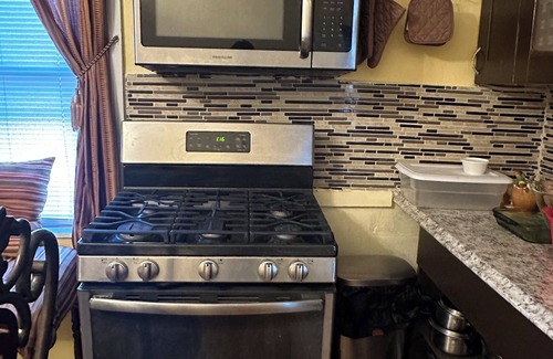 Mount Pleasant Apartment | Pet-Friendly 2 BR Apt in Mount Pleasant with Hot Tub & Spa