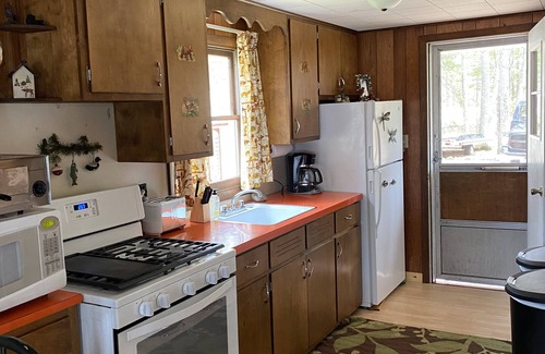 Crandon Cottage | Cozy Cottage with Pool & Spectacular Sunset Views