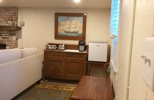 East Orleans House | Cozy Cottage with Oceanfront Views and Top Amenities