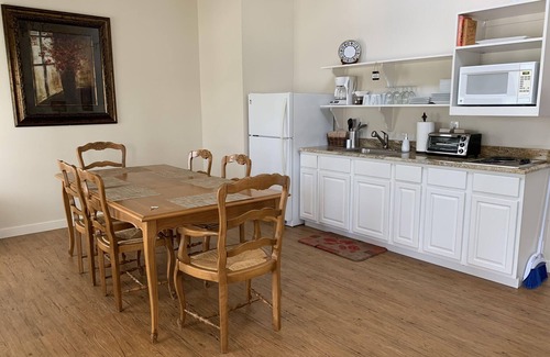 Comfort Cottage | Idyllic Cottage Retreat in Texas Hill Country - 9.8/10 Rated