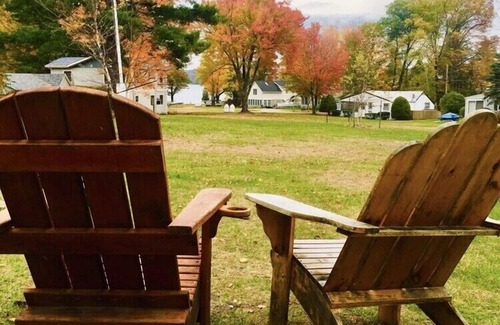 North Lake George Cottage | Charming Lakeview Cottage with Breakfast and Family Amenities