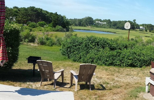 West Dennis Cottage | Charming Cottage Steps from West Dennis Beach with Ocean View