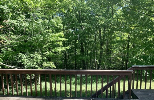 East Jewett House | Quaint Country House with Moutain Views