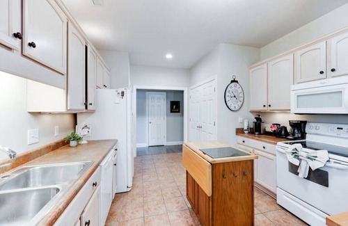 Lynchburg House | Cozy Retreat Near LU | Pet-Friendly Stay at The Wyndsong