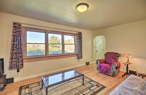 Atkins House | Idyllic Creekside Retreat with Child-Friendly Amenities
