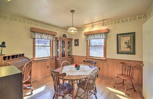Atkins House | Idyllic Creekside Retreat with Child-Friendly Amenities