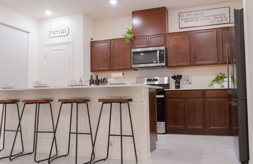 Henderson House | Family-Friendly Vegas Home with Spa & Breakfast Included