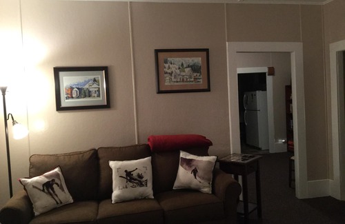 Wallace Cottage | Charming Historic Retreat in Mountain Ski Resort Area