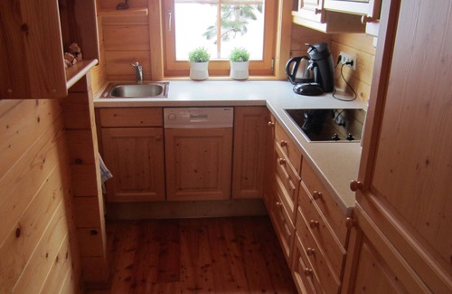 Turracher Hohe Ski Chalet | Cozy Hut with Pool & Sauna in Premier Ski Area - Rated 9.8