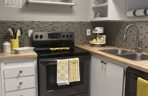 Sparks Condo | Charming Getaway in Sparks, NV - Rated 9.8/10