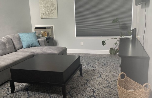 Sparks Condo | Charming Getaway in Sparks, NV - Rated 9.8/10