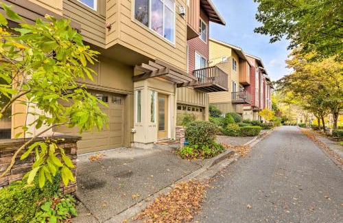 Issaquah House | Cozy Issaquah Retreat - Steps from Shops and Dining