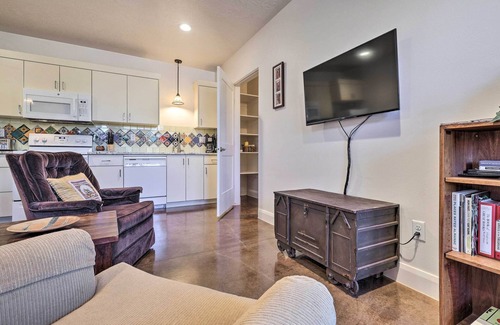 Kanab Apartment | Inviting Kanab Casita - 3 Minutes to Town & Pet Friendly!