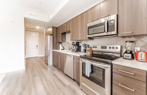 Pleasant Valley Apartment | Cozy King Bed Studio with Fast Wifi & Pet-Friendly Comfort