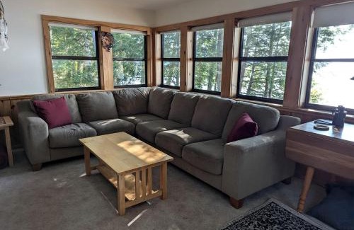 South Effingham House | Quaint Lakeside Cabin for a Peaceful Family Getaway Surrounded by Nature by Province Lake in New Hampshire