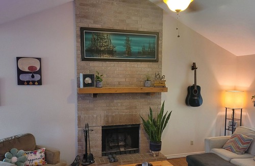 Martindale House | Quaint Little River House