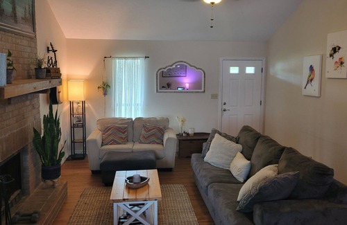 Martindale House | Quaint Little River House