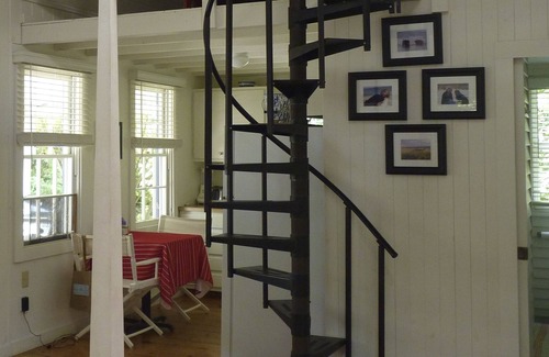 Edgartown House | Charming Edgartown Cottage: Steps from Dining & Shopping