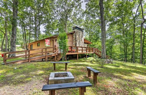 Murphy House | Cozy Murphy Cabin in a Peaceful Wooded Retreat!