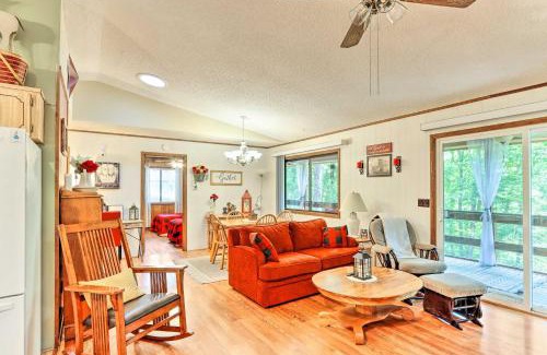 Murphy House | Cozy Murphy Cabin in a Peaceful Wooded Retreat!
