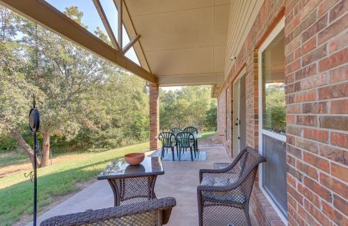 Noble House | Cozy Noble Home Near University of Oklahoma Awaits You!