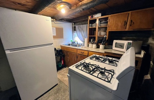 Stanton Cabin | Charming Cabin with Loft, Grill & Fire Pit - Pet Friendly