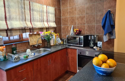 Greater Johannesburg Metropolitan Area Cottage | Cozy Cottage Retreat in Johannesburg with Family-Friendly Perks