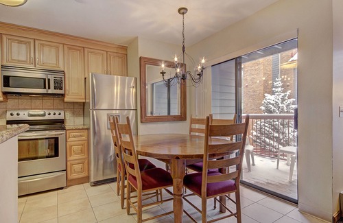Historic District Condo | Enchanting Studio Steps from Snowy Fun in Breck