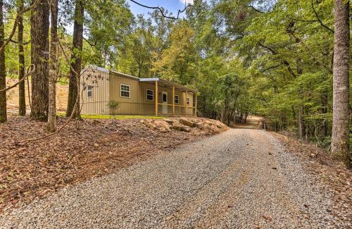 East Tallassee House | Charming Tallassee Cabin with On-Site Stone Creek Access