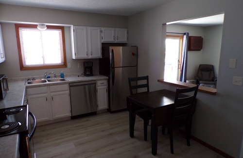 Washburn Apartment | Charming Updated Apartment with Bay Views & Pool Access