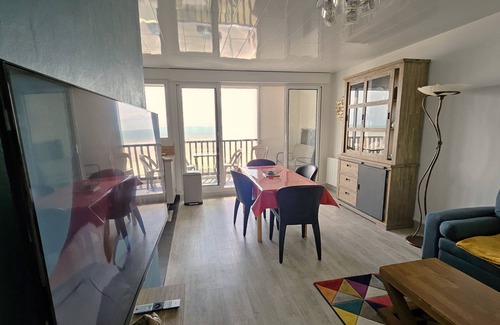 Saint-Jean-de-Monts Apartment | Oceanview Apartment in Saint Jean de Monts - Top Rated 9.8/10