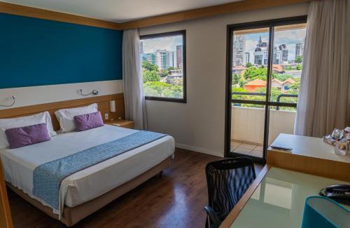 Pinheiros Hotel | Experience Quality Faria Lima with Ocean Views & Pool