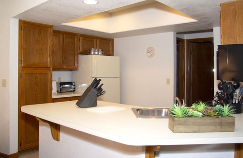 Pinetop Villa | Quality Hill Resort Villa: Perfect for Family Getaways