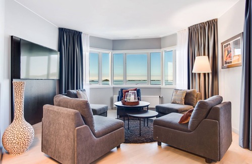 Alesund Hotel | Discover Quality Hotel Ålesund: Family-Friendly Retreat