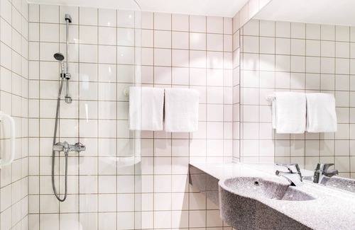 Alesund Hotel | Discover Quality Hotel Ålesund: Family-Friendly Retreat