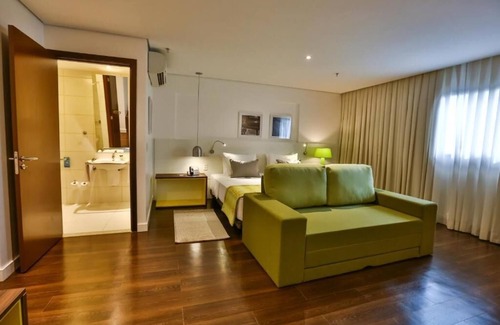 Jardim Goias Hotel | Quality Hotel Flamboyant: Relax with Pool and Spa Amenities