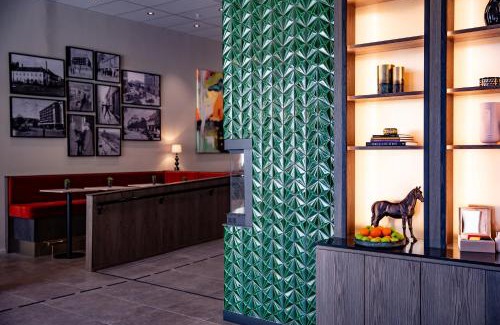 Trondheim City Centre Hotel | Quality Hotel Prinsen: Family-Friendly with Hot Tub & Dining