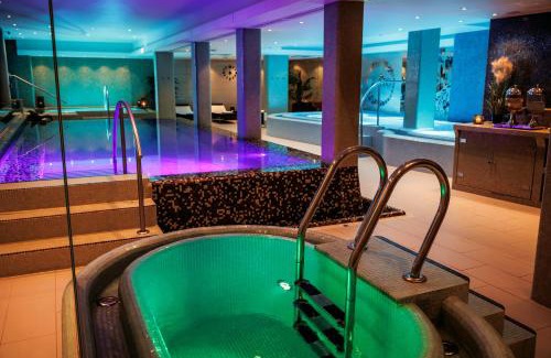 Gjovik Hotel | Explore Quality Hotel Strand Gjøvik: Family-Friendly Comfort