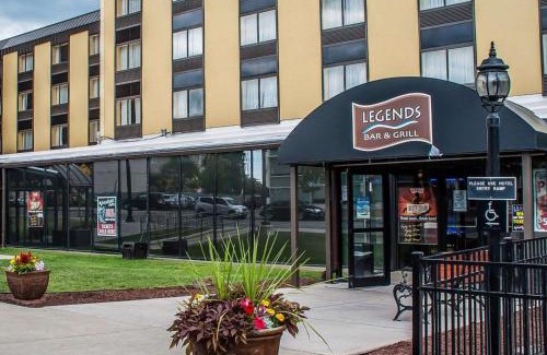 Downtown Niagara Falls Hotel | Quality Hotel & Suites At The Falls with Ocean View Amenities