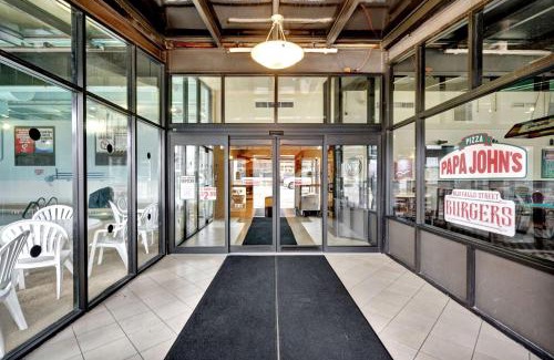 Downtown Niagara Falls Hotel | Quality Hotel & Suites At The Falls with Ocean View Amenities