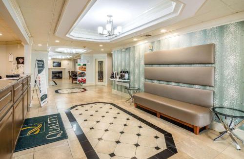 Alexander City Hotel | Comfortable Stay at Quality Inn Alexander City with Pool