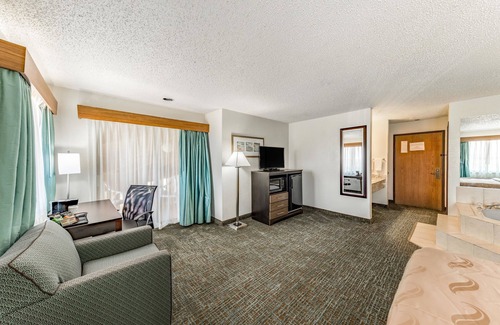 Allen Hotel | Quality Inn Allen - Plano East: Family-Friendly Retreat