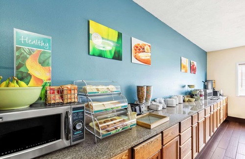 Springfield Hotel | Comfortable Stay at Quality Inn & Suites Springfield Southwest