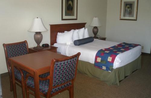 Pomerene Hotel | Comfortable Stay at Quality Inn Benson I-10 Exit 304