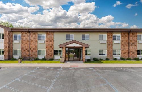 Chesterton Hotel | Budget-Friendly Quality Inn Chesterton near Indiana Dunes