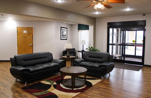 Clinton Hotel | Quality Inn Clinton-Knoxville North: Family-Friendly Retreat
