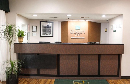 Clinton Hotel | Quality Inn Clinton-Knoxville North: Family-Friendly Retreat